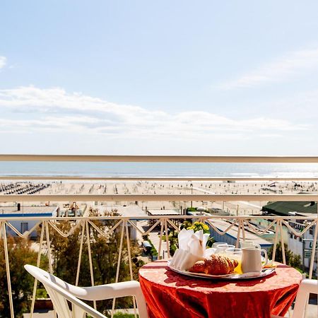 Hotel Lungomare Cervia Exterior foto