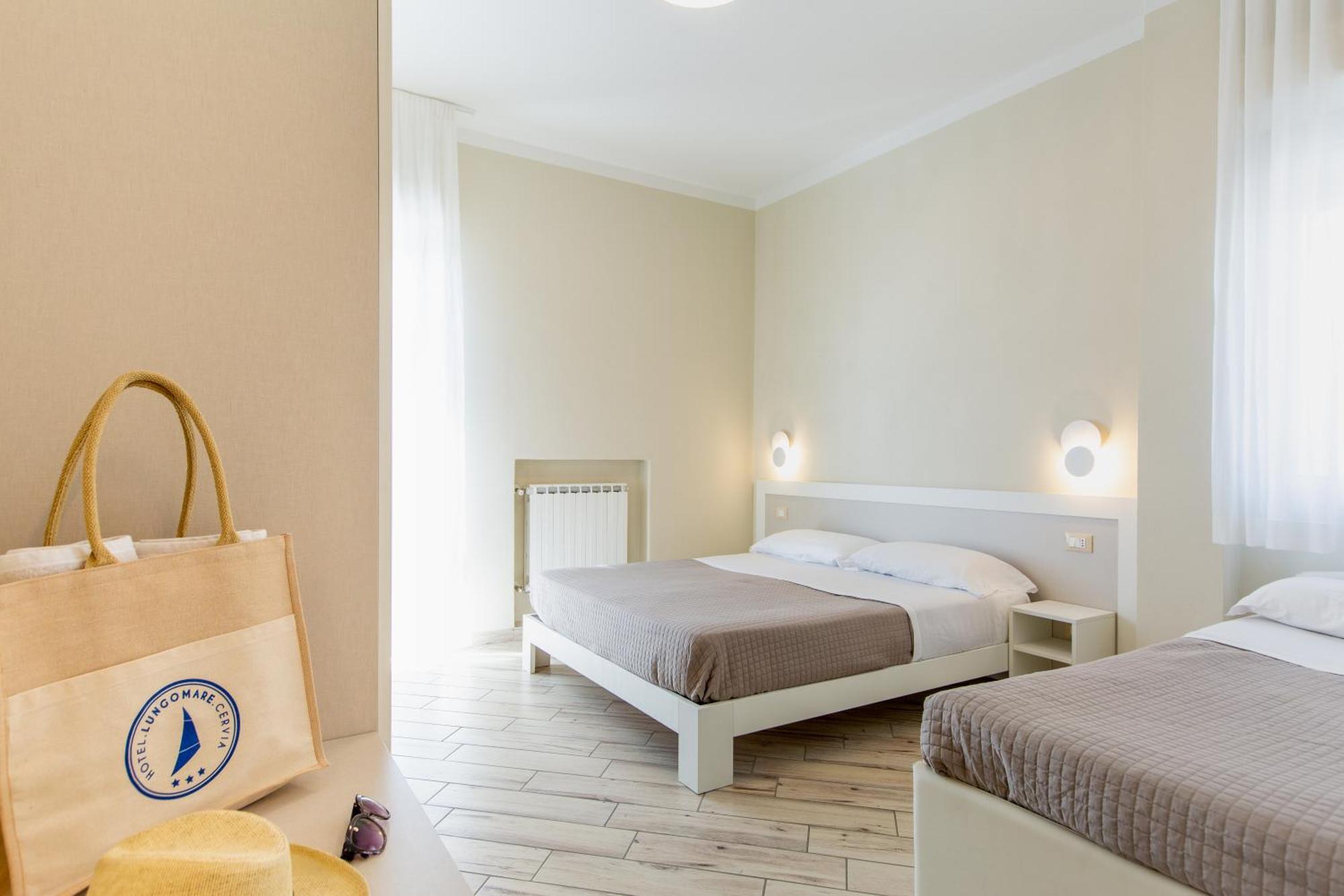 Hotel Lungomare Cervia Exterior foto